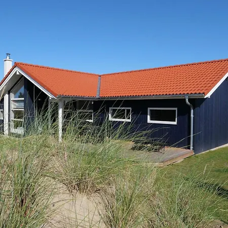 Holiday home Activity-ready